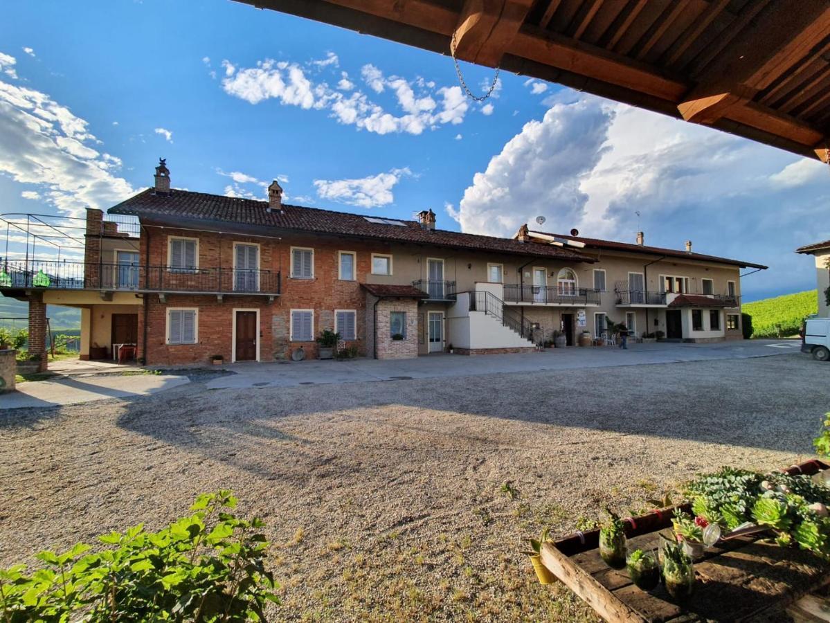 Agriturismo Cascina Sciulun モンフォルテ・ダルバ エクステリア 写真